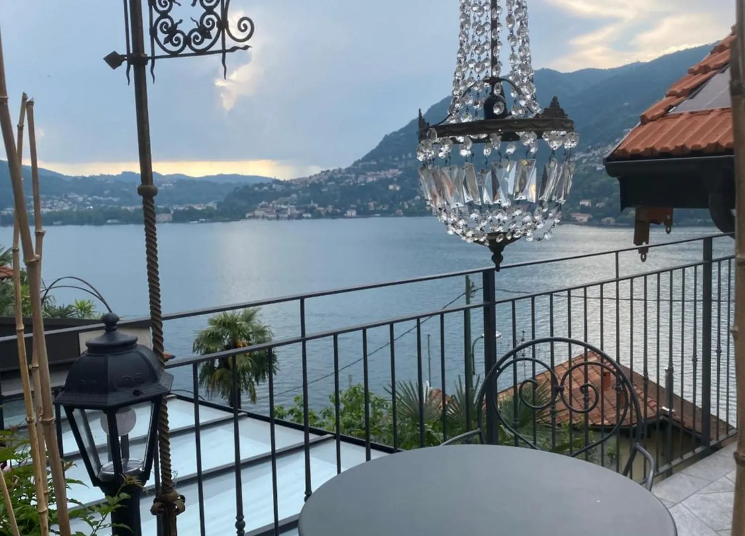 Kontakte von Romantic Room Al Rifugio Dei Sogni Terrazza Con Vista Lago Mozzafiato